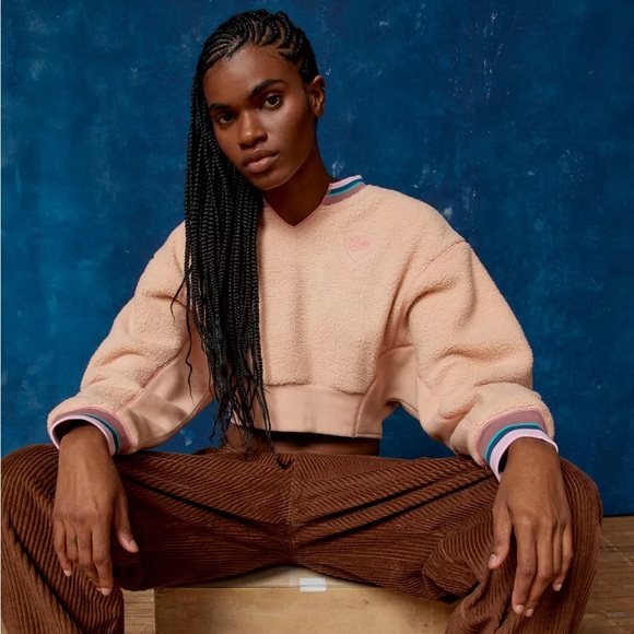 🎉HP🎉 NWT BDG Collins Fleece Pullover Sweatshirt in Peach - Picture 2 of 7